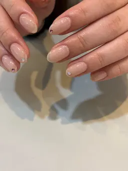 simple design 爪に優しいpara gel使用✨　オフ込み