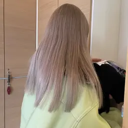 大人気✩.*˚ブリーチ1回で垢抜け🫧✨【ブリーチカラー+1stepトリートメント付き⚡️】