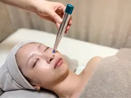 🩷18歳​〜​22歳限定価格🩷エステ版微細針美容🪡✨【リゼネレート】　メイクノリが変わる💄👗美白・水光肌へ！