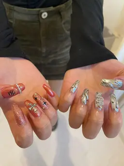 ご新規様限定✨10本フルアートコース🤍オフ今だけ550円 ステッカーパーツたくさんあります🪩♡