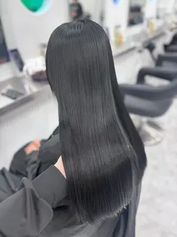 ミニモ学割🤍平日限定🤍《🤍U-24限定🤍》縮毛矯正＋カット＋カラー＋外部補修トリートメント🖤