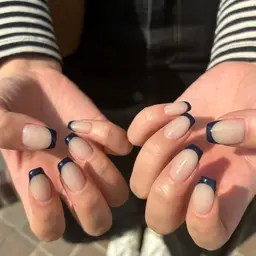 【初回オフ無料】フレンチネイル.*・゚ベースカラー追加+¥1,000