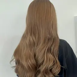 【⭐ブリーチなしでここまで透ける新生活カラー⭐】カット＋ブリ－チ無しダブルカラー＋トリ―トメント　8800円