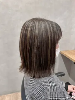 【白髪ぼかしも◎】カラー＋ハイライト表面＋ブリーチ専用トリートメント