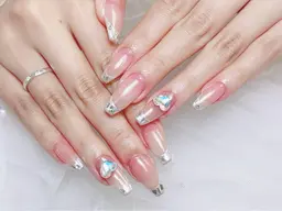 <チップ長さ出し込み+ガラスフレンチ+大きいパーツ2個