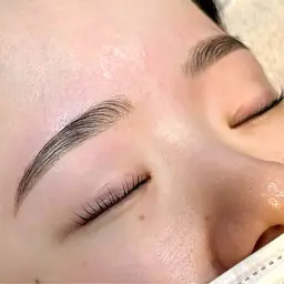 💙ハリウッドブロウリフト