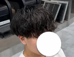 【juniorcoupon】メンズカット＋シャドウパーマ￥2000    カットはスタイリストがして下さいます💁