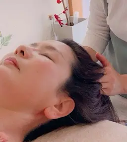 深眠タッチ®︎セラピー(ドライヘッドスパ)