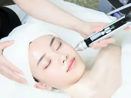 【☆若がえる美顔☆】深層筋を引き上げ、ハリ＆美白も取り戻す♪60分コース美顔EMSで筋肉を引き締め＆引き上げる！