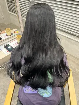 💕ミニモ学割!U24 12月のみ特別限定価格‼️😻💕ツヤツヤワンカラー+トリートメント❕