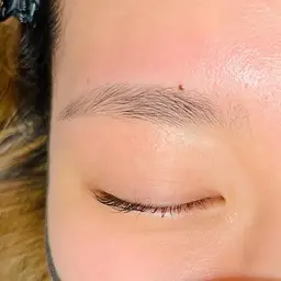 🏵️憧れになれる🏵️次世代まつ毛パーマ & 眉毛Waxデザイン。まつ毛は根元から上げて、似合わせ眉にデザインします。