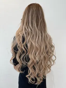 エクステOUT【プルエクステのみ】シールエクステの取り外しは＋¥2200になります（シャンプーはついておりません。）