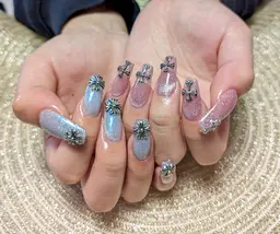 ミニモ限定◎オフあり◎チップ長さ出し持ち込みデザイン🌈小さめストーン込み✨