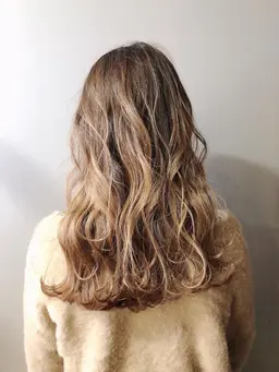 【平日11時​〜​16時限定】カット＋ゆるふわパーマ✨