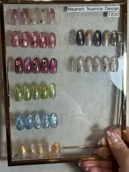 定額ネイル（マグネットニュアンスネイル）