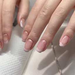 オフありフレンチネイル