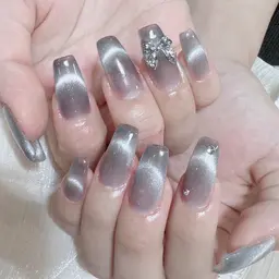 12月⭐️オフ無料⭐️🎀ガラスフレンチ/ミラーフレンチ/マグネットフレンチ🎁パーツ２個プレゼン