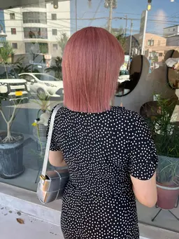 ブリーチリタッチ➕オンカラー(イルミナ・ルフレカラー使用)✨色落ちも綺麗なハイトーンに🌬️