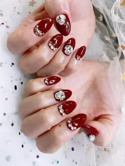 💕持ち込み【デザイン、ストーン放題】60分6980♪アート6～８本　パーツ多数用意しております