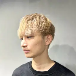 メンズカット＋ブリーチオンカラー¥17980