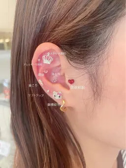 【💖大人気💖】カット＋耳ツボジュエリー👂💎両耳12粒