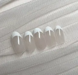 フレンチネイル