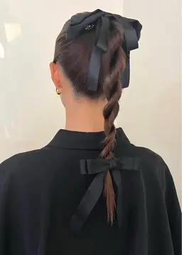 🎀大切な日のお呼ばれヘア🎀タイトでモードな雰囲気が得意です♡