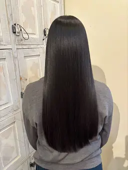 〔カット〕〔縮毛矯正〕〔カスタムトリートメント〕さらツヤで忙しい朝もラクになる時短スタイルへ💫🫧