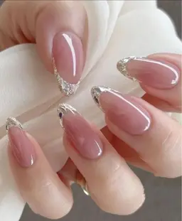 【初回オフ込み】  ガラスフレンチネイル💅or変形フレンチ