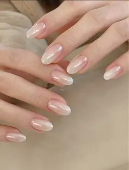 【ハンド】「ミラーワンカラー60分¥4000」オフ➕30分¥1000、甘皮ケア込み ・160色選べる!韓国ワンホン風に