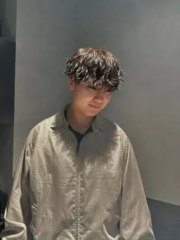 カット＋ツイストスパイラルパーマ