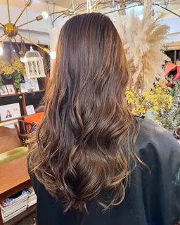 🦋透明感カラー＋フェロモントリートメント🦋(内部補修)