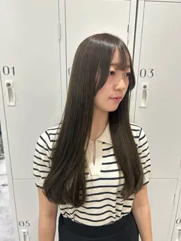 艶髪ワンカラー🌈最高級アディクシーカラー6500円とoggiotto4種類トリートメント付き💗色持ちと手触り◎