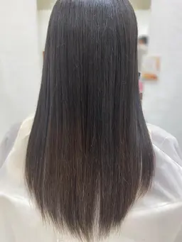カット＋髪質改善トリートメントくせ、生えぐせ、まとまりにくい、ボリュームが気になる方必見‼️トリートメント‼️