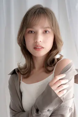 カット+ファッションカラー  ※ シャンプーブロー込/ロング料金別でブリーチなし　¥9000