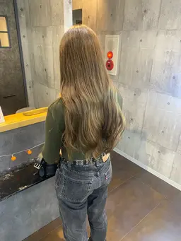 【傷んだ毛先とおさらば👋👼】カット➕ブリーチ込ダブルカラー🏅💗ブリーチメニューで大人気🫶🏻💗 ̖́-