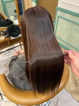 【ボリュームを抑えたい方💕】カット＋ナチュラルストレートパーマ💛＋高保湿トリートメント🫧#韓国#レイヤー#ボブ