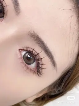 人気No.2❣️ボリュームアニメキャラクターデザイン500本まで+下まつげ付放題　初回オフ無料（LED含め料金