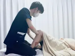 🤩[仕事帰りの方におすすめ]💖足裏、63ツボマッサージ、ふくらはぎのむくみ解放   足浴付き 60分