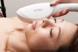 ◇LADIES◇顔脱毛＋光フェイシャル＋毛穴洗浄＋パック　¥10000