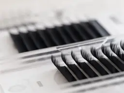 マツエク両目100本モニター