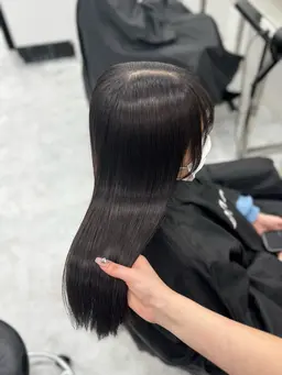 ｢🩵梅雨時期限定☔️｣縮毛矯正＋顔周りカット＋ワンカラー＋トリートメント