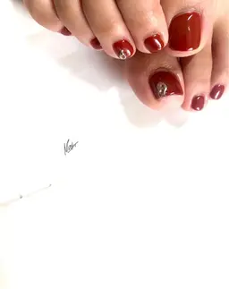 フットネイル🗯アート2本(持ち込みok)付き、オフケア込み