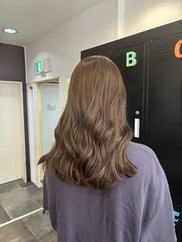 メンテナンスカット＋ブリーチなしＷカラー🌷