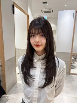 最高級🫧🦋5名様限定・4/22まで🦋レイヤーカット＋カラー＋オージュア7ステップトリートメントU24限定ミニモ学割