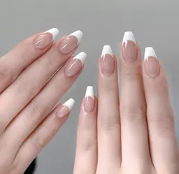 12月限定【チップ長さ出し】フレンチ ネイル 【オフ選択】