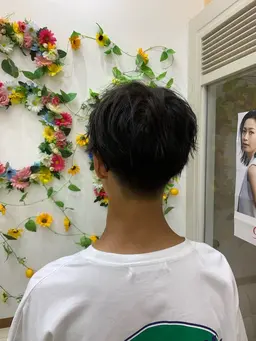 【炭酸泉付き】メンズカット+眉デザインカット