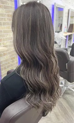 外国人風⭐️ハイライトorローライト&TOKIOトリートメント 13,000円【新宿】【ブリーチ込み】暖色/寒色