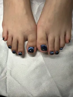 【フット シンプルネイル🍀*゜】フレンチ・マグネット・グラデーション