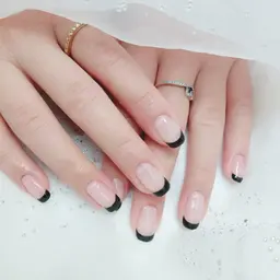 ご新規さま限定💅ハンドフレンチネイル💅ベースカラーなし（オフ込み）